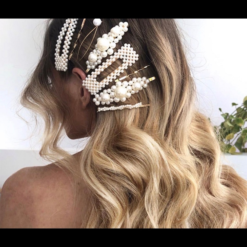 🚨Sale 5/$25 Stylish Faux Pearl Hair Clip Barrett - Picture 3 of 6